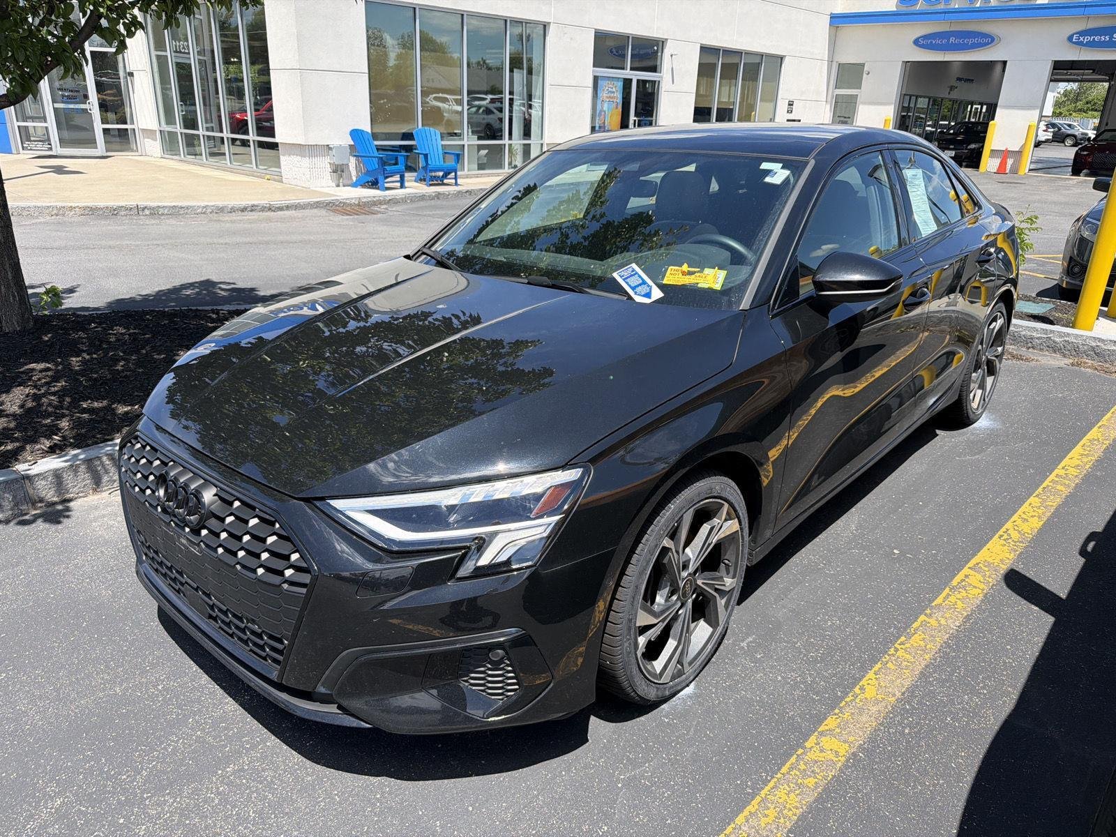 Used 2023  Audi  image 3