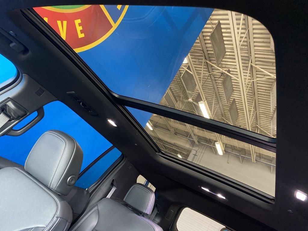 2027 Chevrolet Traverse LT - Photo 14