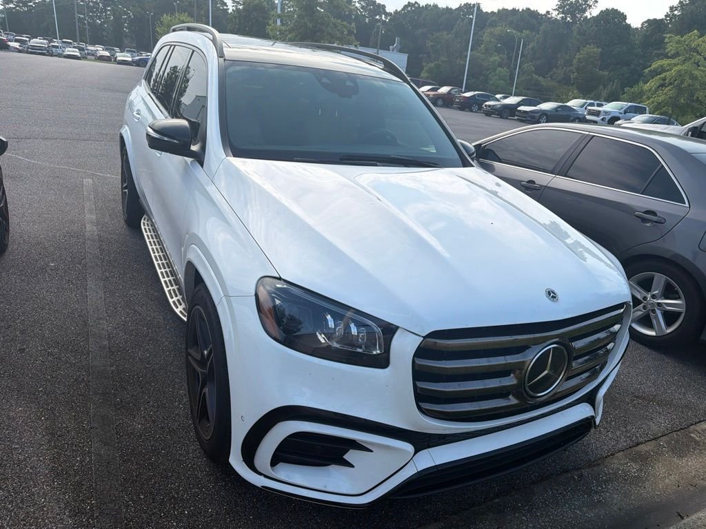Used 2024  Mercedes-Benz GLS 450 image 2