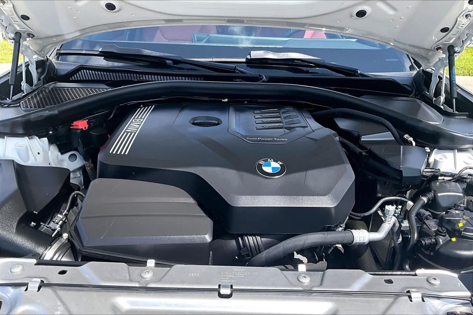 Used 2023 Alpine White BMW 330i image 31
