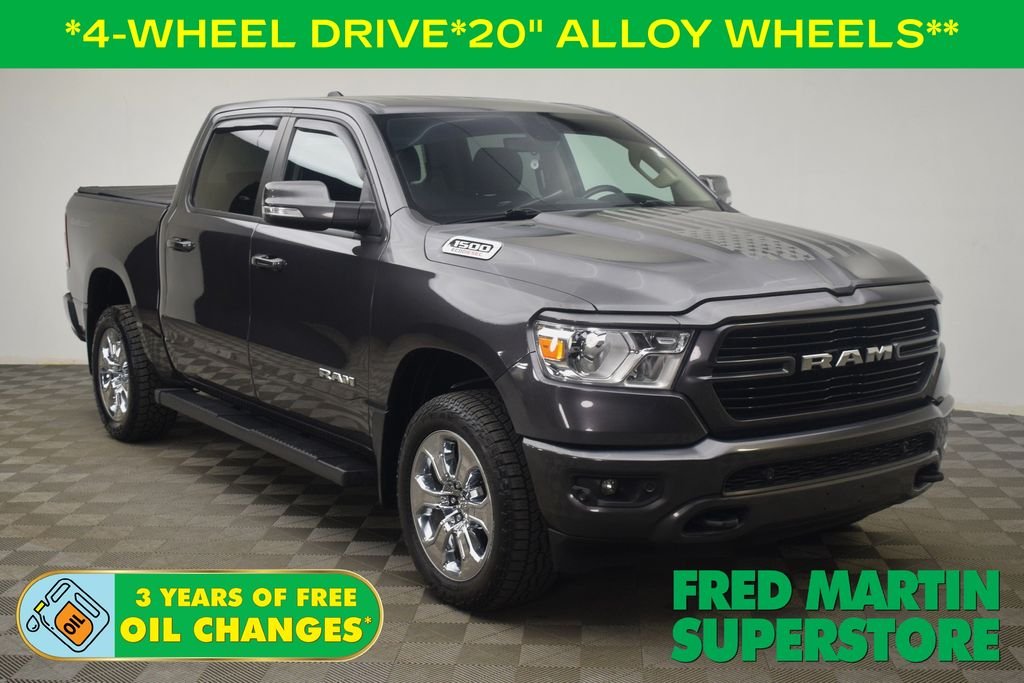 2020 RAM 1500 Big Horn/Lone Star 4x4 Crew Cab 5'7's photo