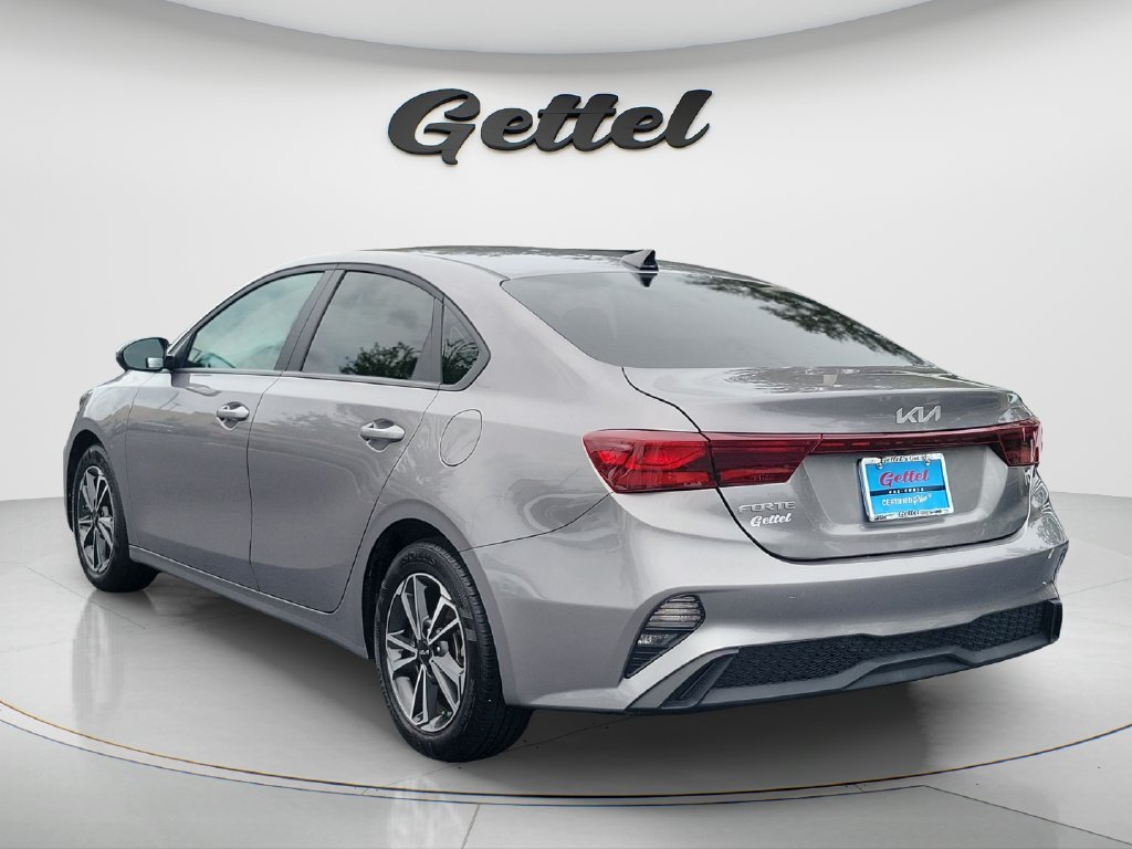 2024 Kia Forte LXS - Photo 6