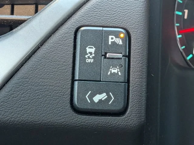 2017 Chevrolet Tahoe LT - Photo 23