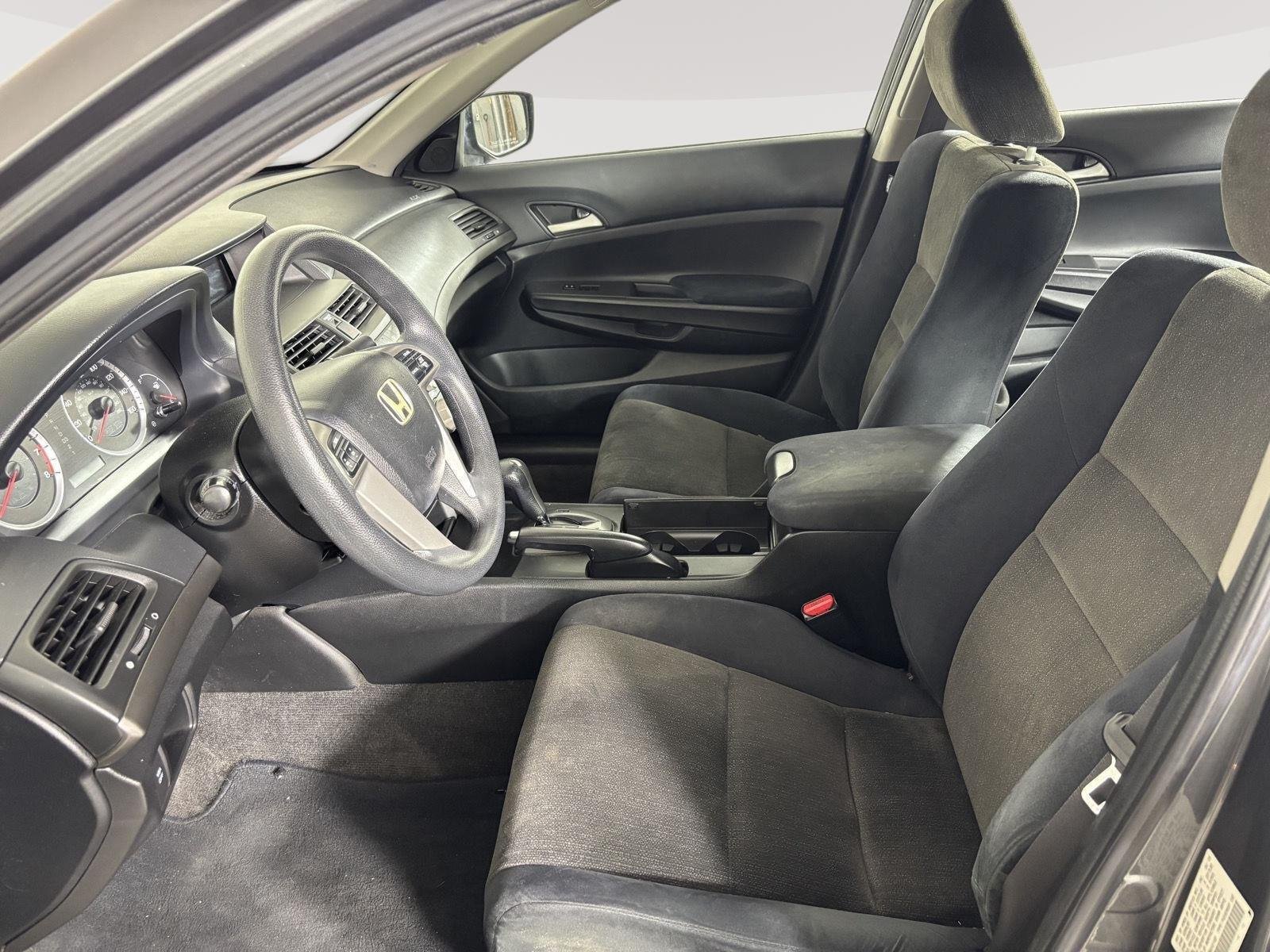Used 2009 Polished Metal Metallic Honda LX image 3