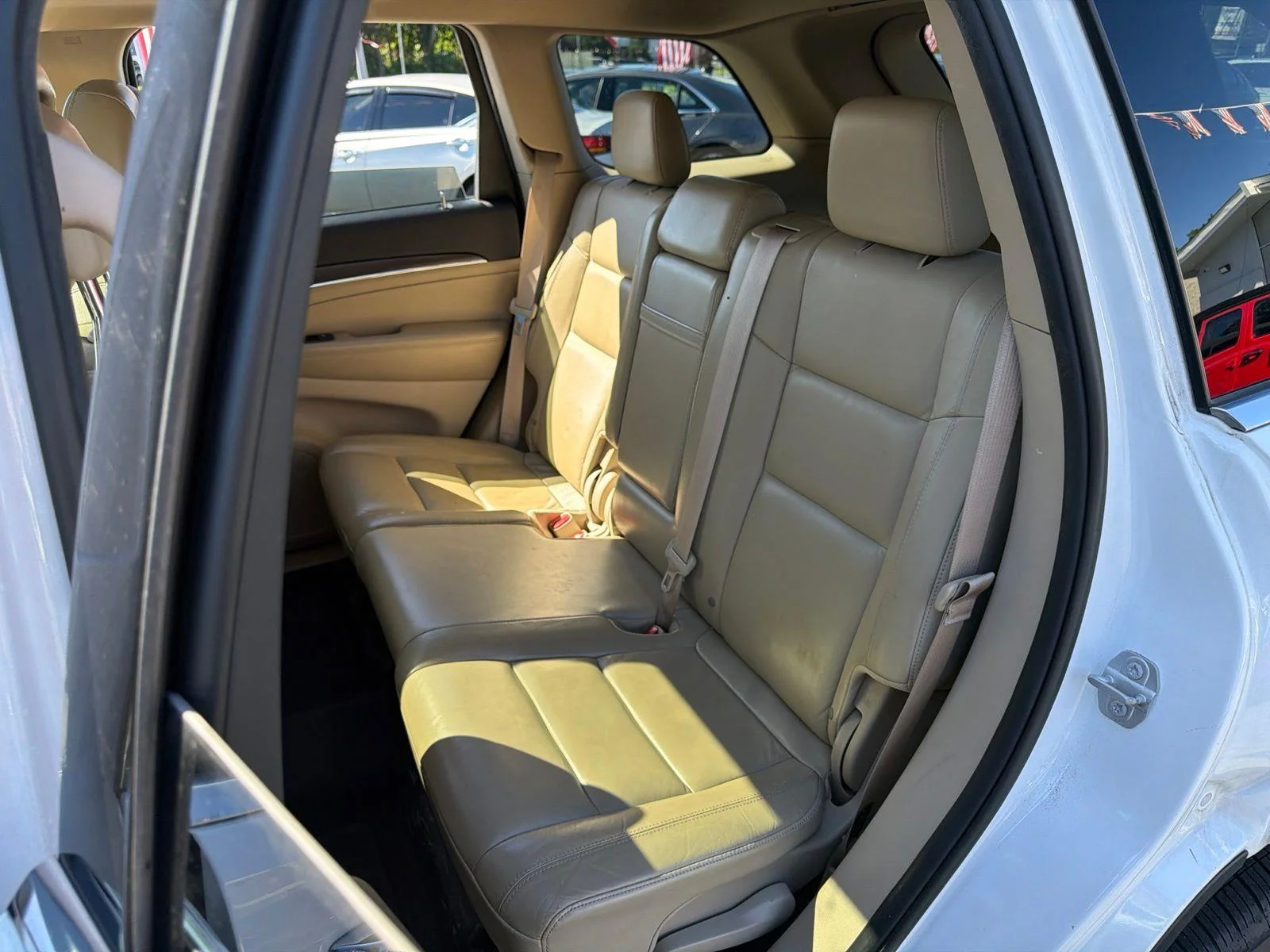 Used 2018 White Jeep Limited image 22