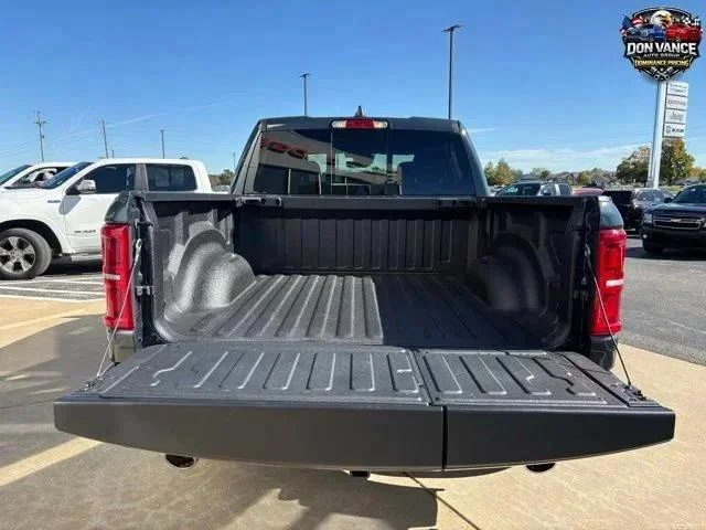 2026 RAM 1500 Limited - Photo 21