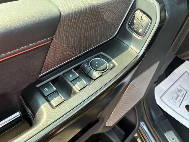 Used 2022 Quartz Metallic Ford Platinum image 18