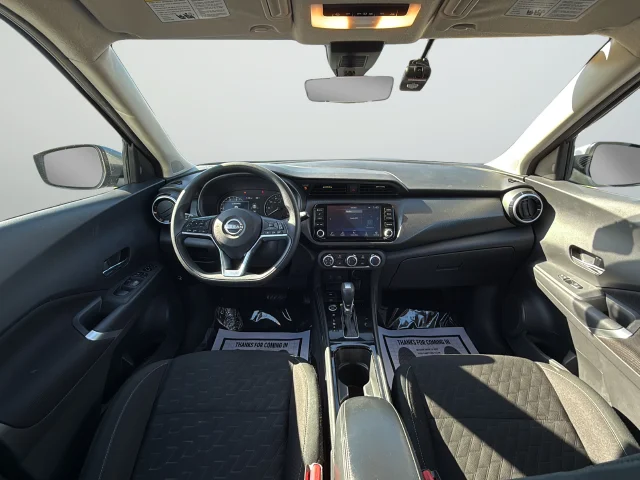 Used 2024 Gray Nissan SV image 9