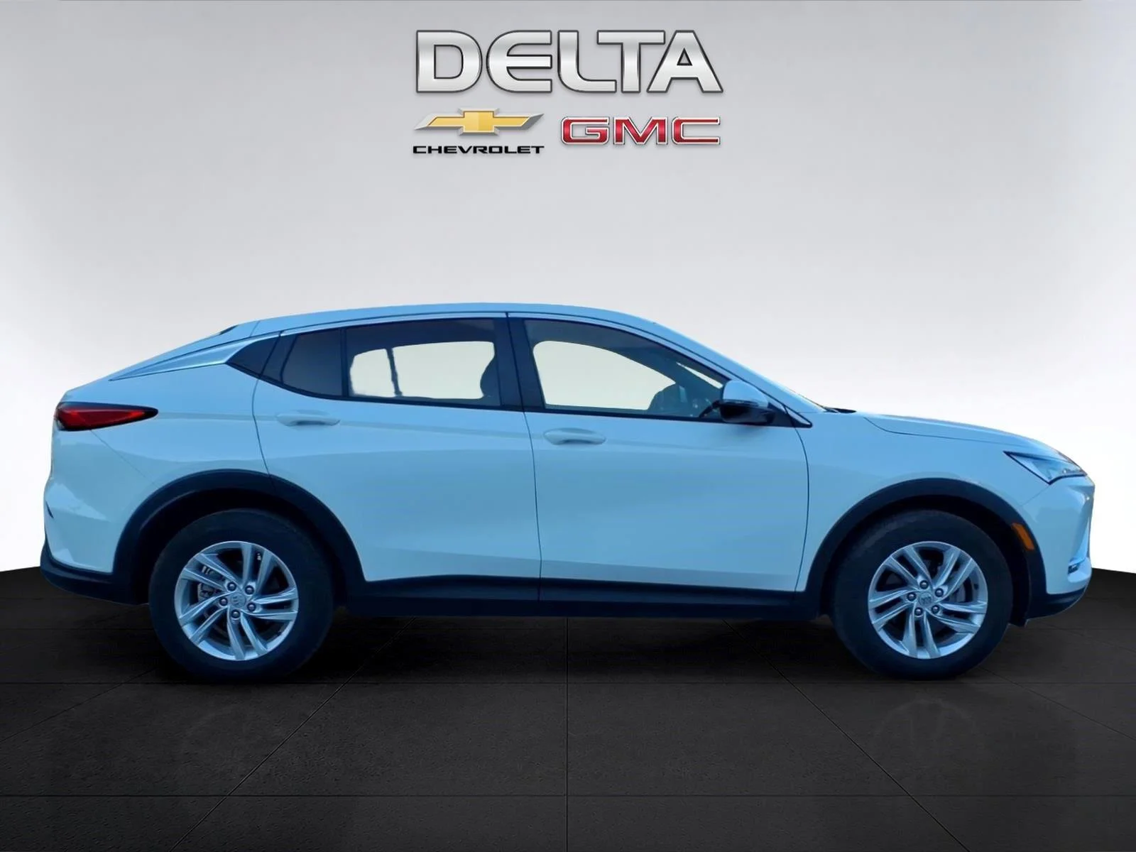Used 2026 Summit White Buick Preferred image 6