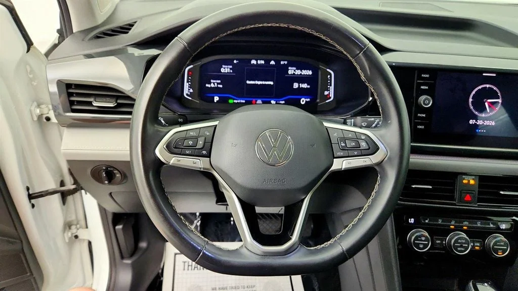 Used 2022 Pure White Volkswagen SEL 4MOTION w/ Power Panoramic Sunroof image 14