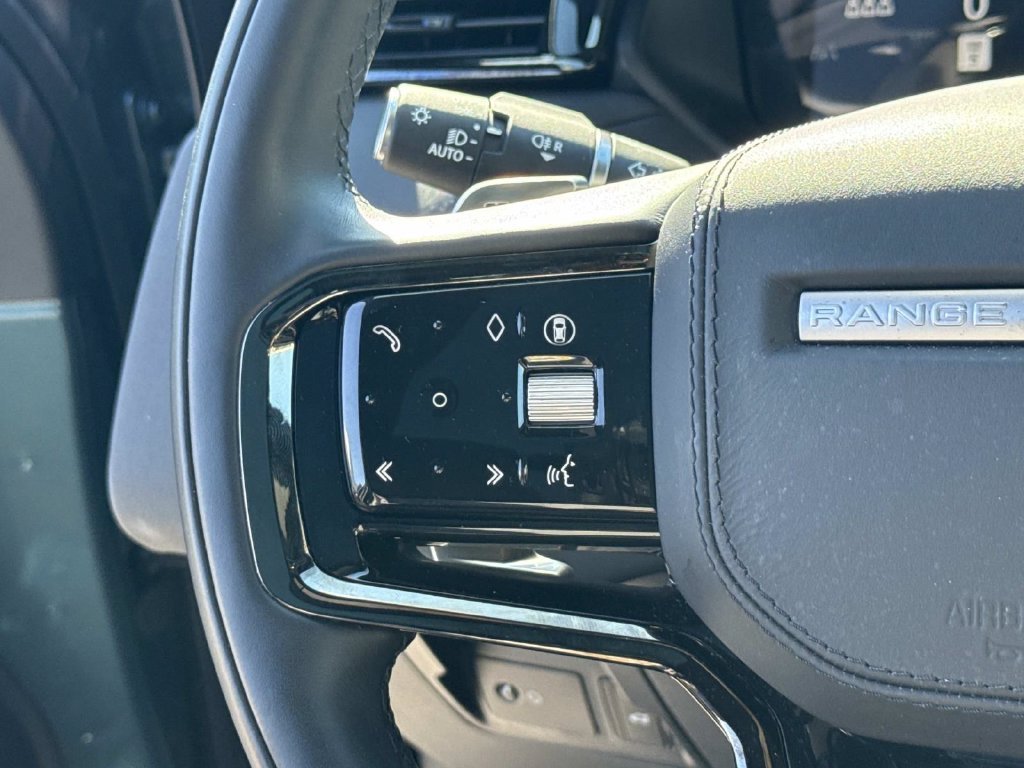 Certified Used 2026 Green Land Rover S image 7