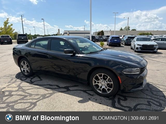 Used 2015 Pitch Black Dodge SXT image 1
