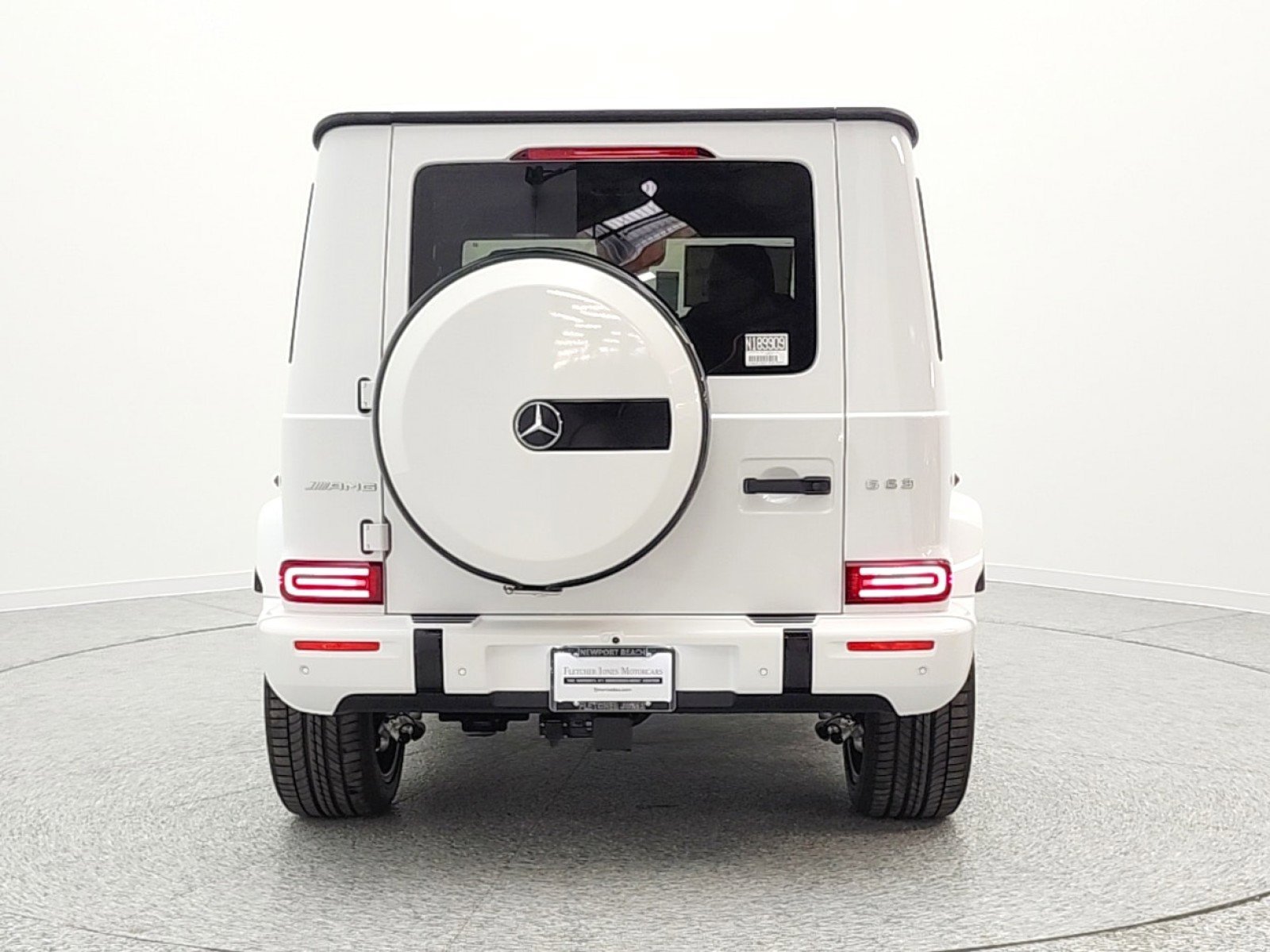 New 2026 MANUFAKTUR Moonlight White Metallic Mercedes-Benz AMG® G 63 SUV image 29
