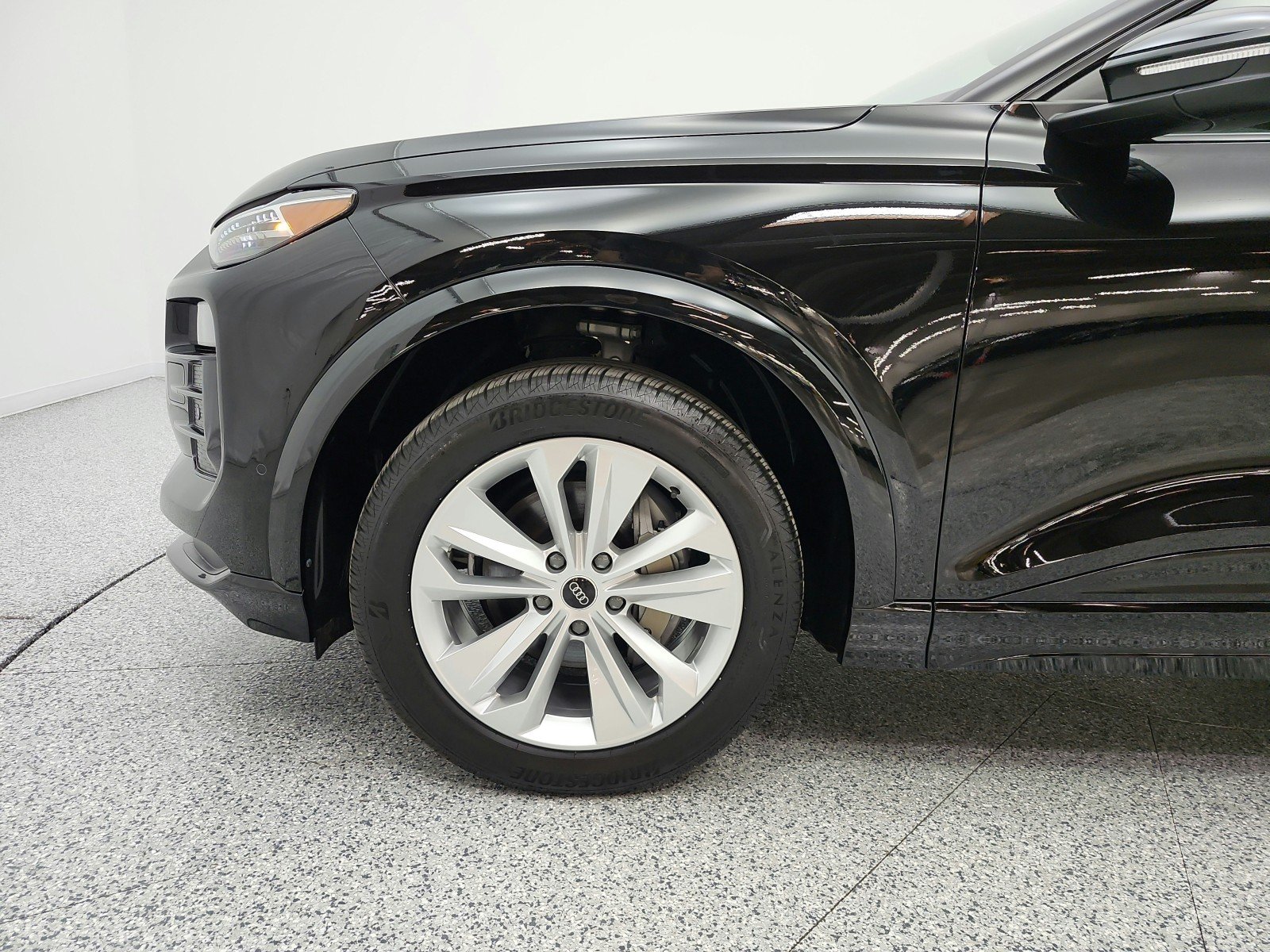 Used 2025 Mythos Black Metallic Audi Premium Plus image 30