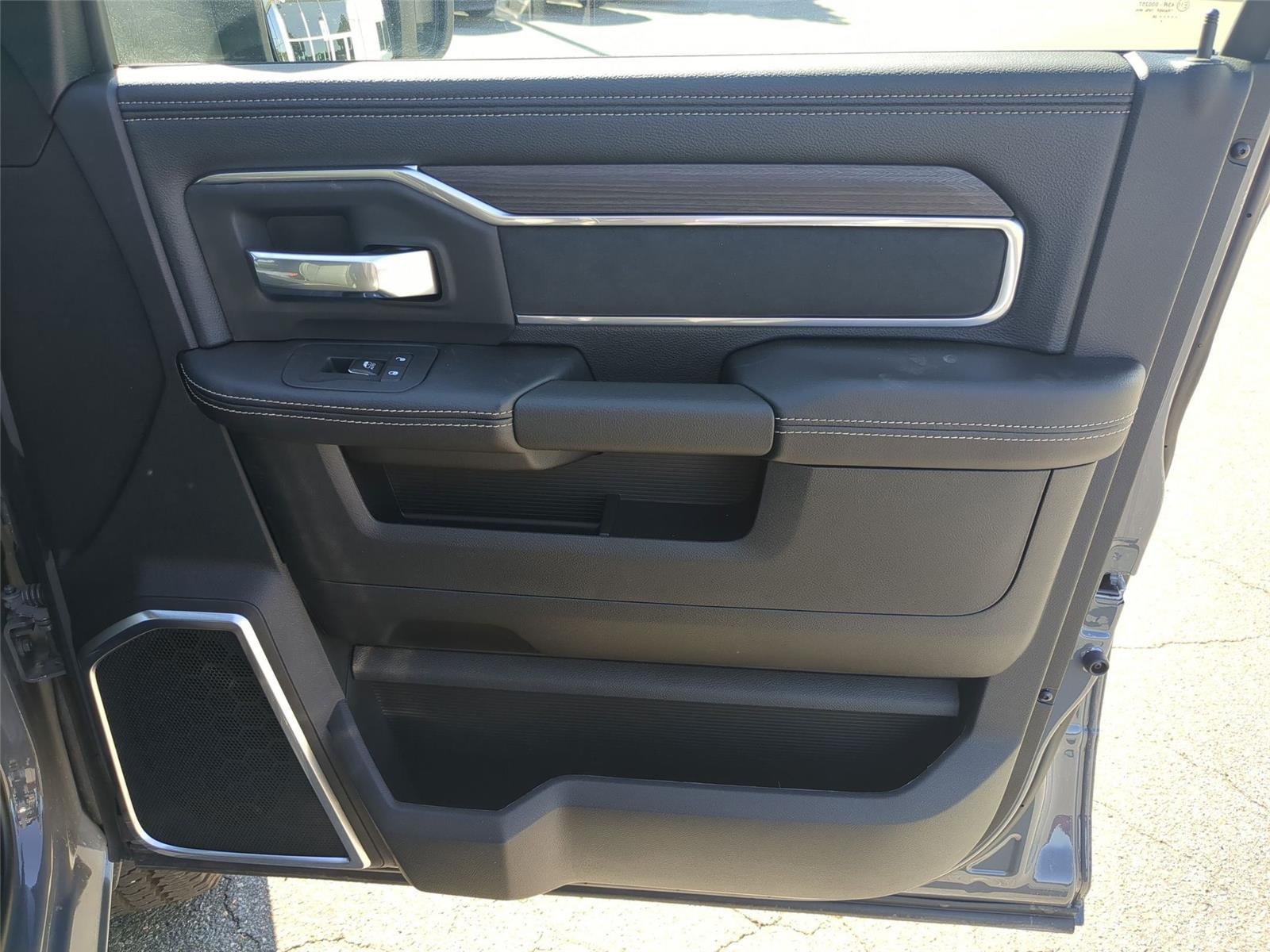New 2026 Ceramic Gray Clear-Coat Exterior Paint RAM Laramie image 29