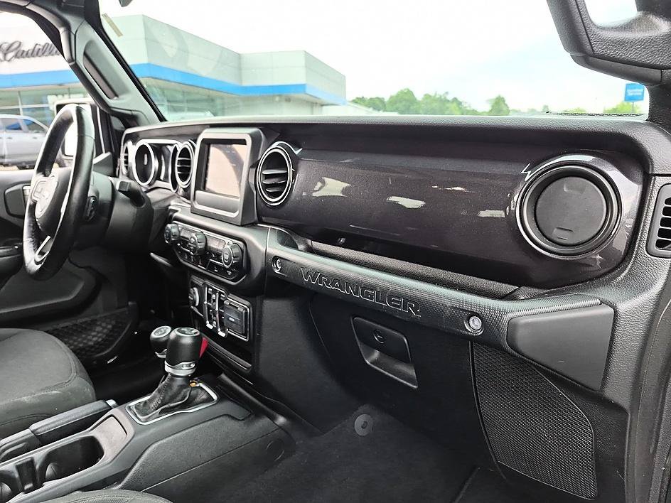 Used 2021 Black Clearcoat Jeep Unlimited Sport Altitude image 34