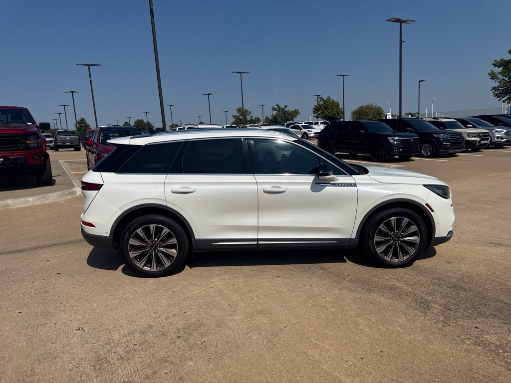 Used 2020 White Lincoln Reserve image 2