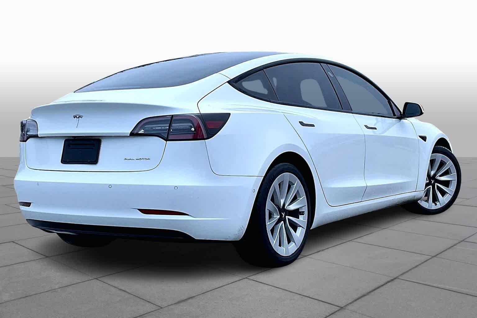 Used 2021 Pearl White Multi-Coat Tesla Long Range image 12