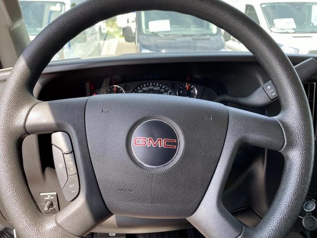 Used 2025 White GMC Work Van image 17