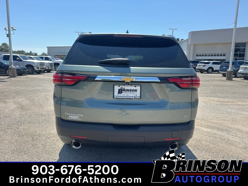 Used 2022 Silver Sage Metallic Chevrolet LT Cloth image 6