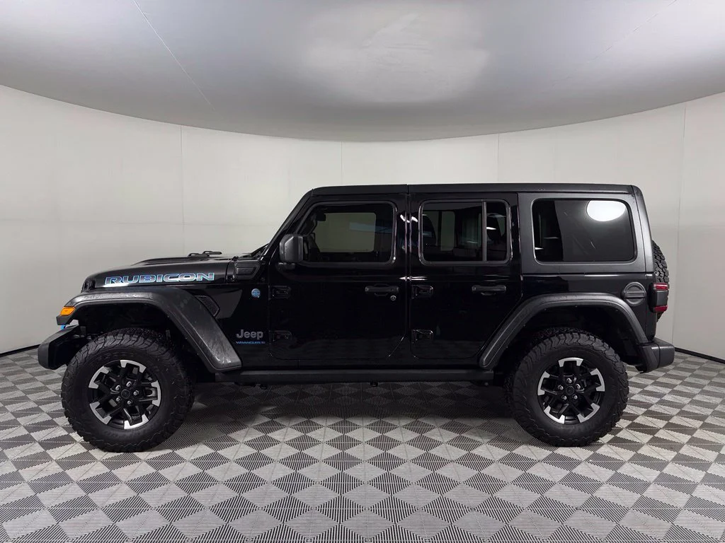 Certified Used 2025 Black Jeep Rubicon 4xe image 10