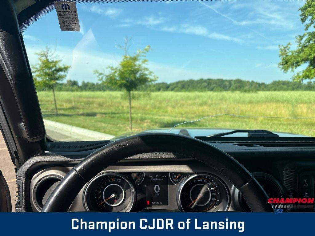 Used 2019 Silver Jeep Sport S image 15