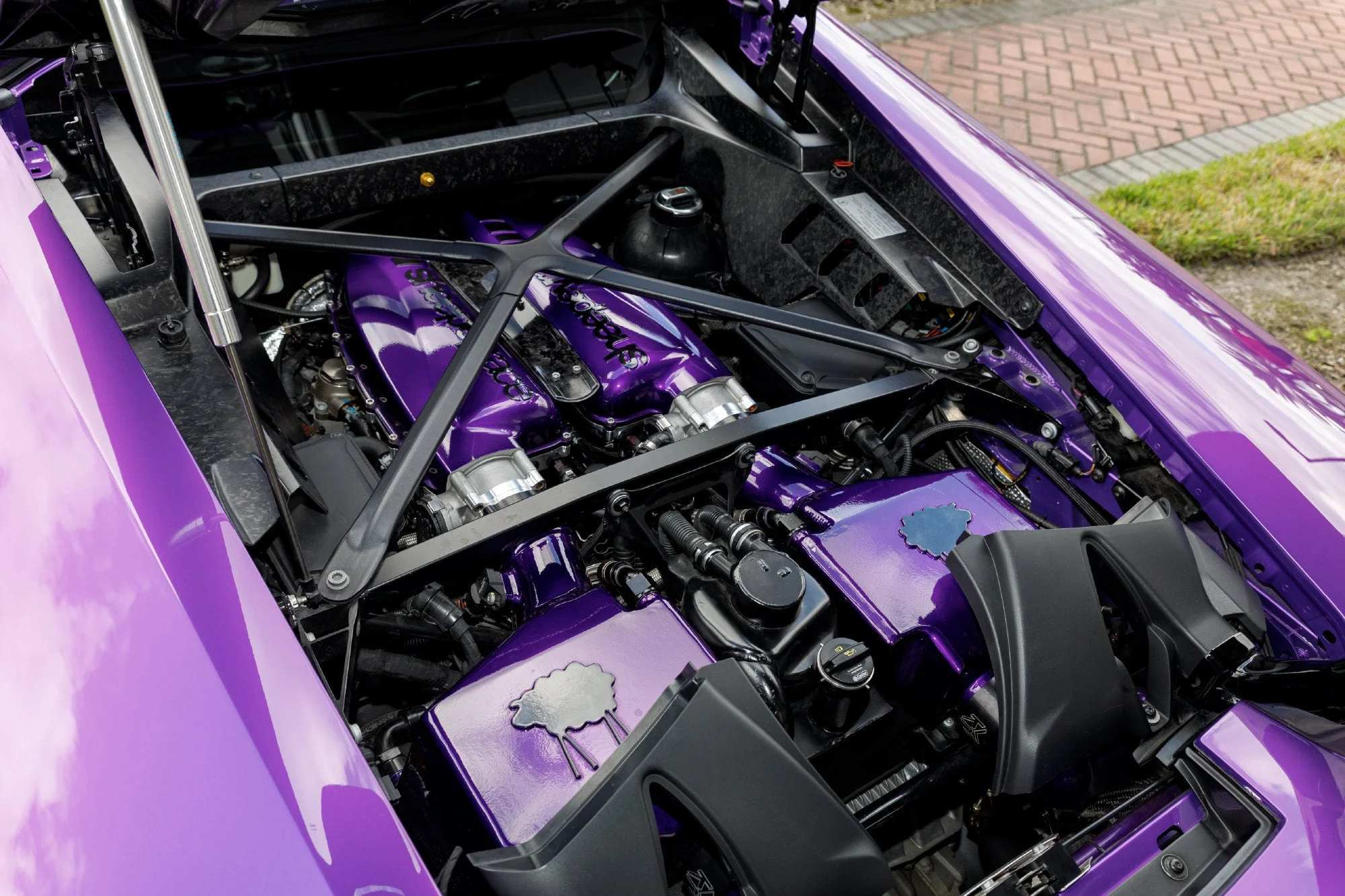 Used 2018  Lamborghini Performante image 36