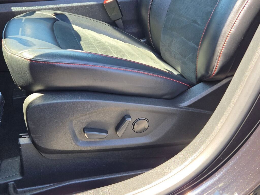 Used 2023 Black Ford SEL image 24