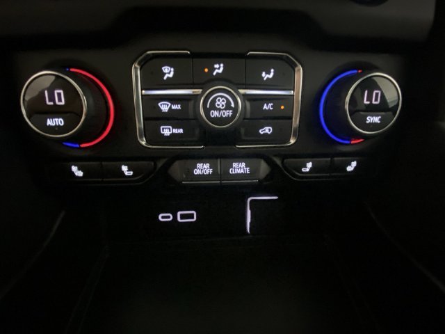 Used 2023 Gray Chevrolet Z71 image 19