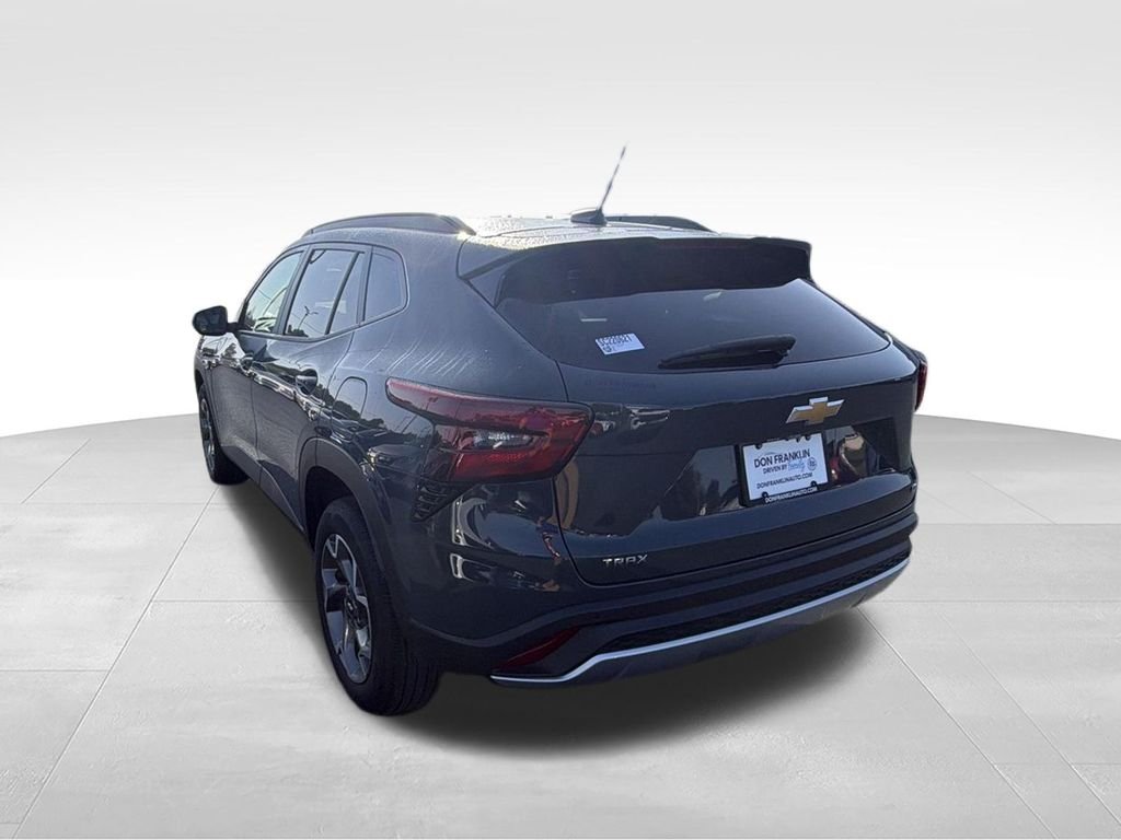 Used 2025 Gray Chevrolet LT image 12