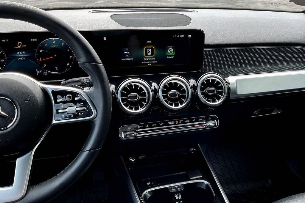 Used 2022 Gray Mercedes-Benz GLB 250 image 12