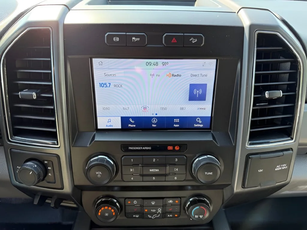 Used 2021  Ford XL image 29