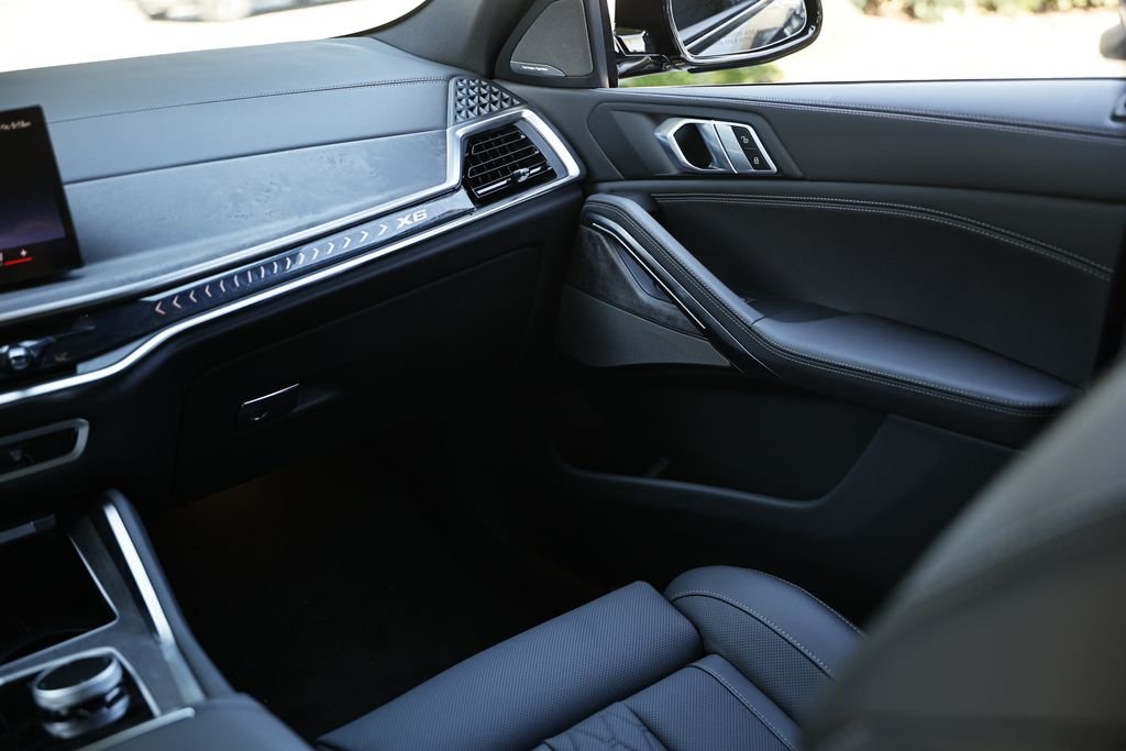 New 2027 Carbon Black Metallic BMW xDrive40i image 28