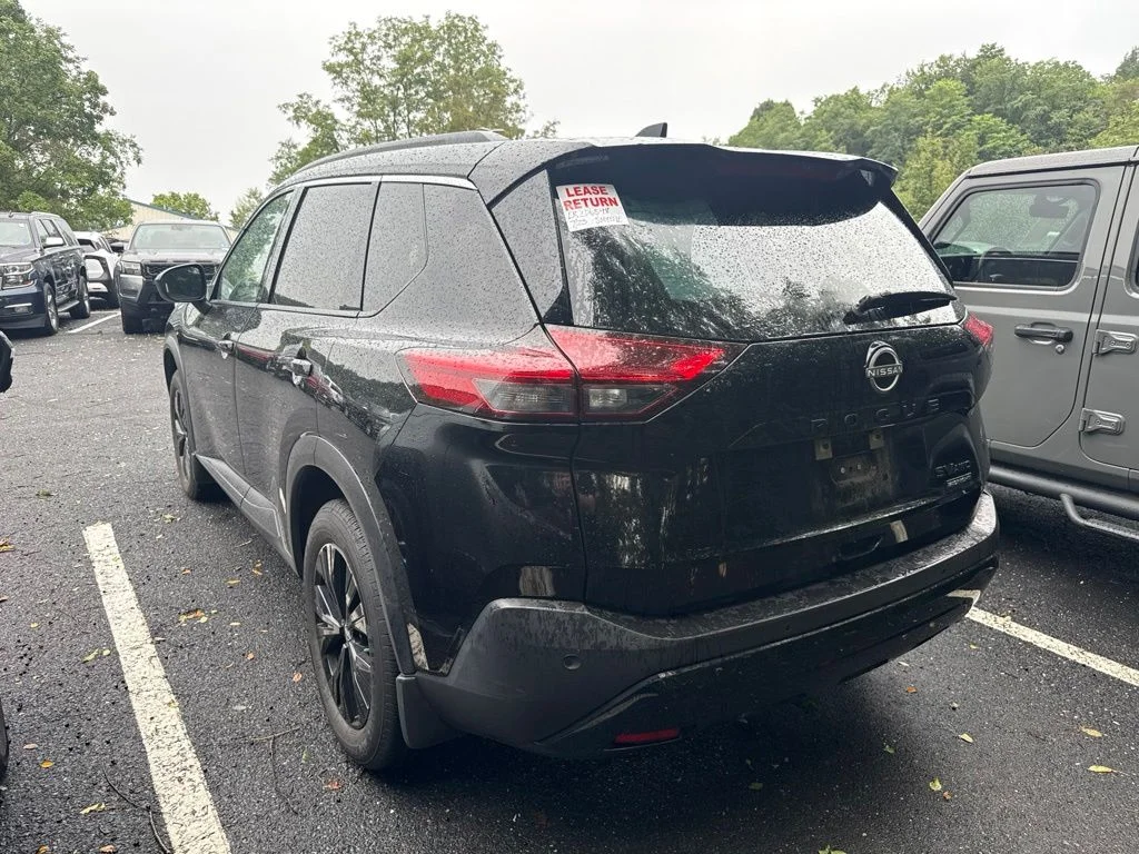 Used 2023 Black Nissan SV image 3