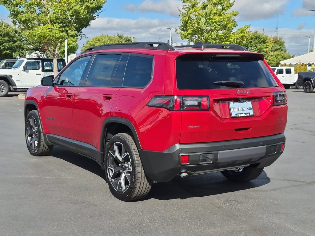 New 2026 Red Hot Pearl-Coat Exterior Paint Jeep Limited image 4