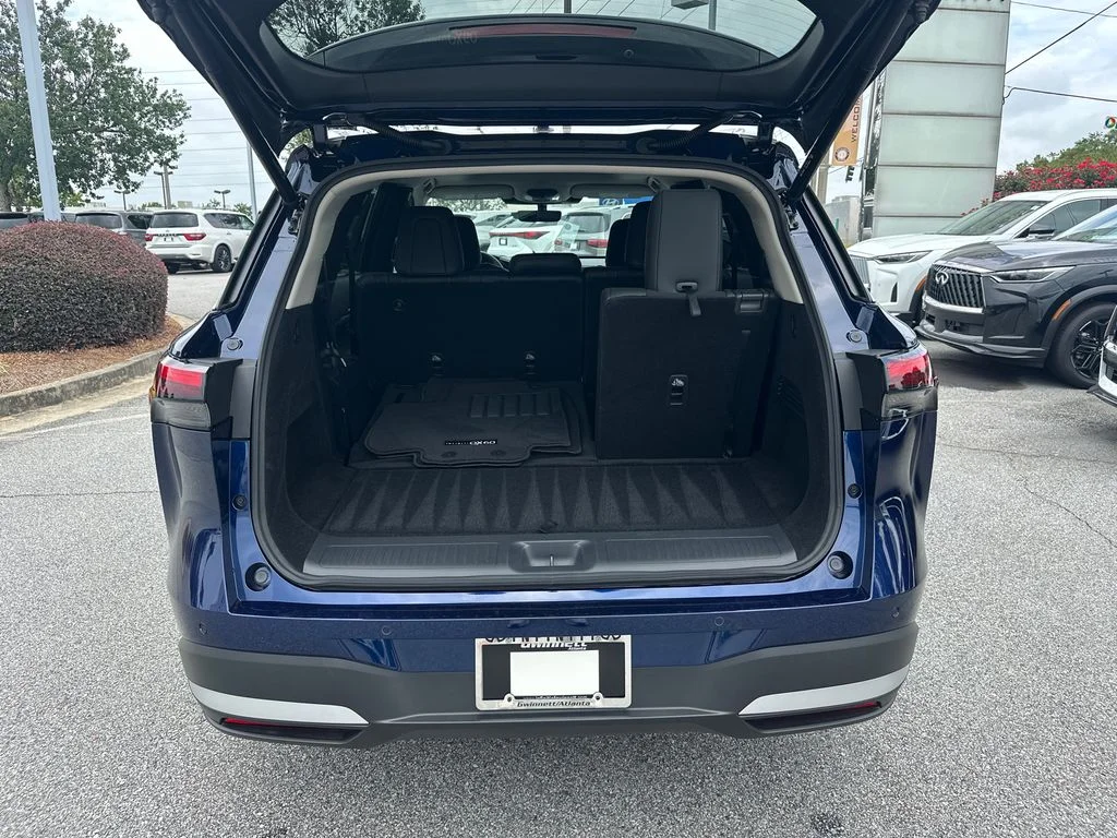 Used 2026 Blue INFINITI LUXE image 15