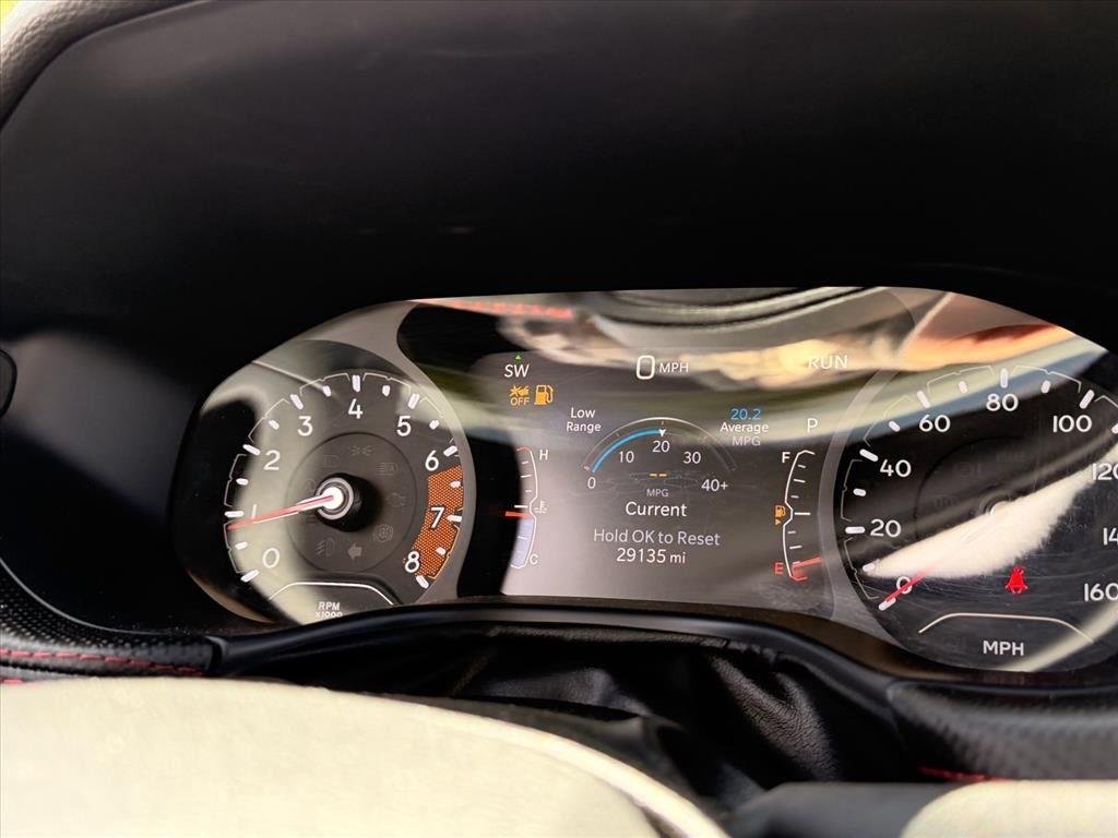 Used 2024 Silver Zynith Metallic Clearcoat Jeep Trailhawk image 22