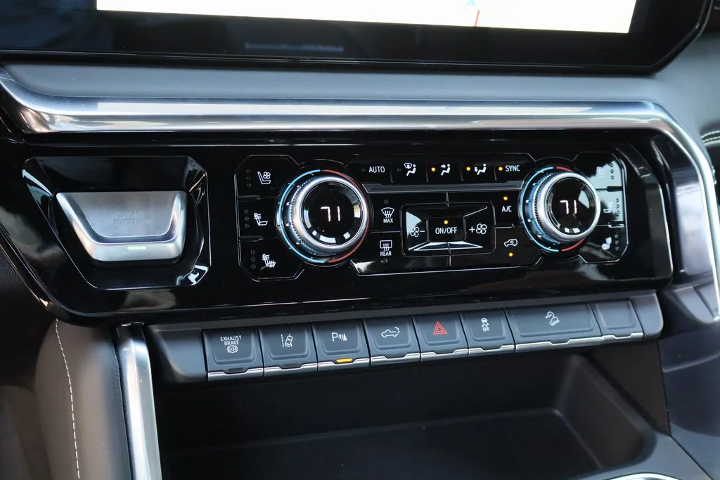 Used 2025 White GMC Denali Ultimate image 20