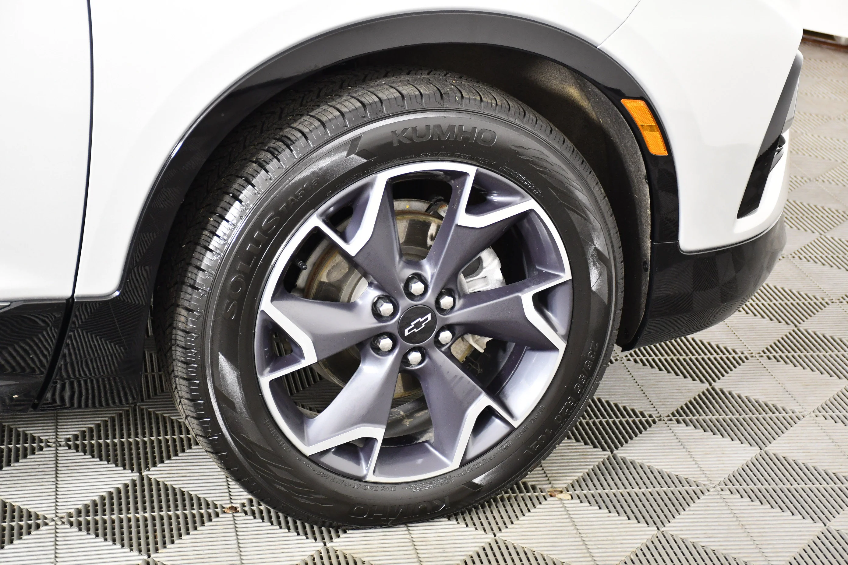 Used 2022 Silver Ice Metallic Chevrolet RS image 53