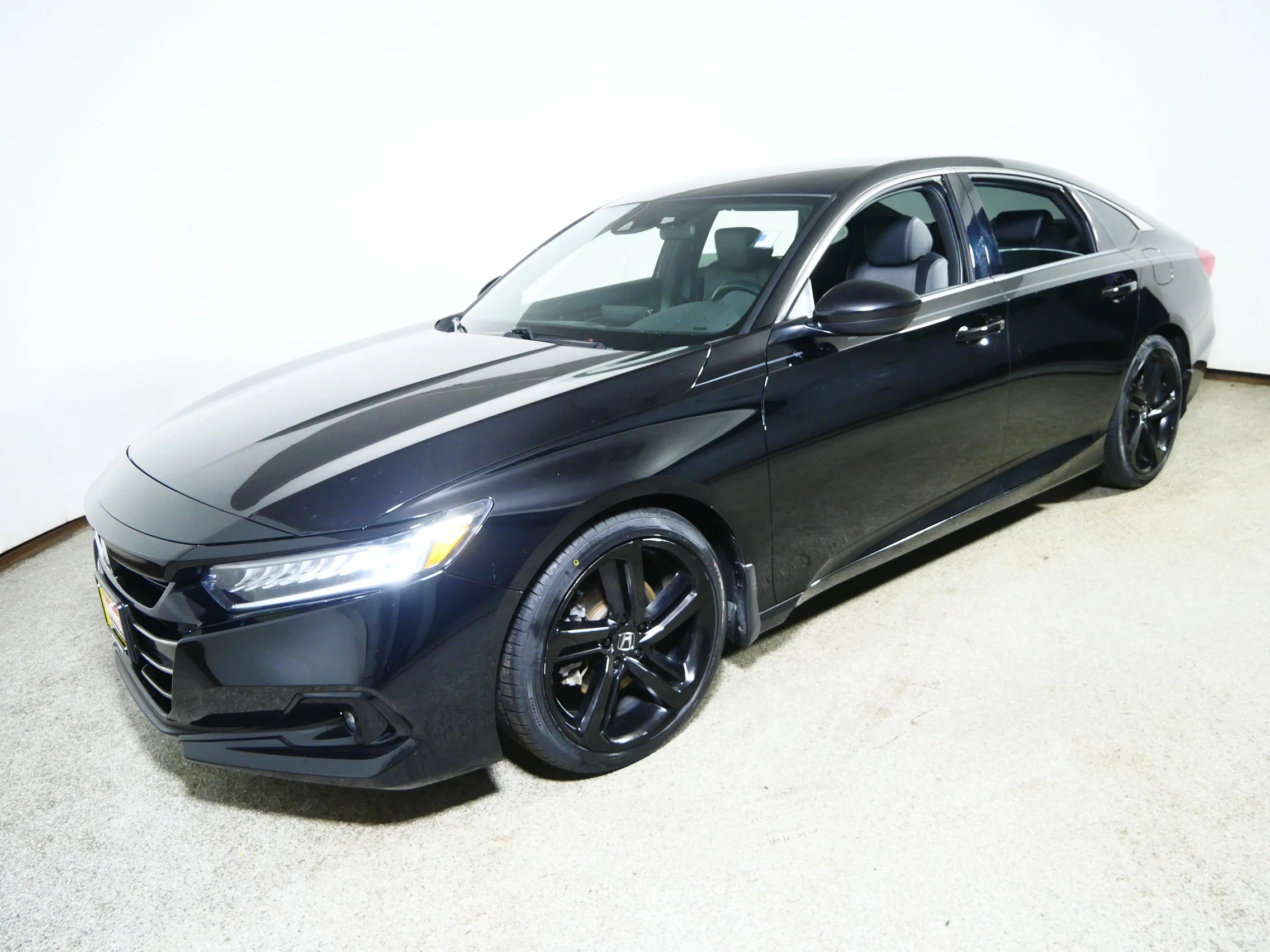 Used 2022 Crystal Black Pearl Honda Sport image 3