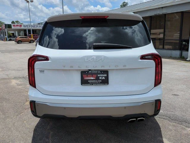 Certified Used 2025 White Kia S image 6