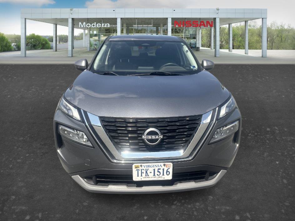 Certified Used 2023 Gun Metallic Nissan SV image 8