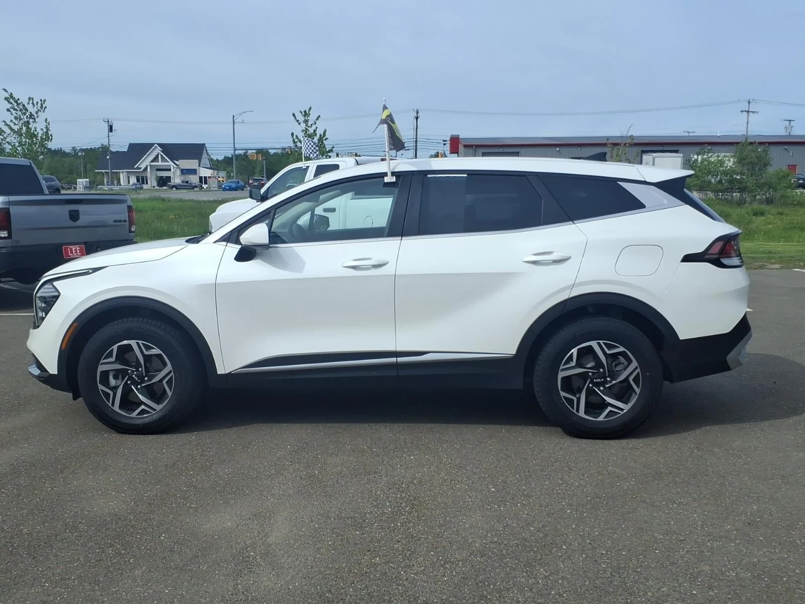 Used 2024 Snow White Pearl Kia LX image 8