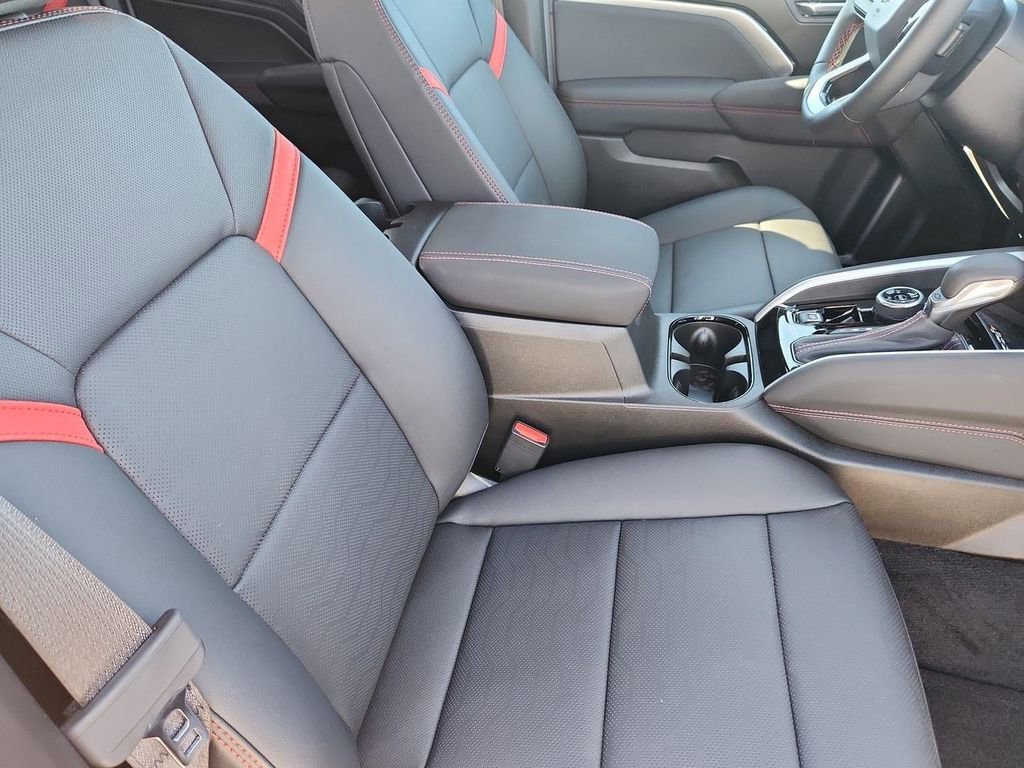2026 Chevrolet Colorado Z71 - Photo 29