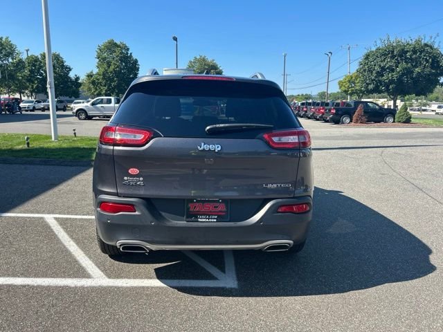 Used 2018 Gray Jeep Limited image 6