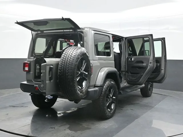 Used 2021 Gray Jeep Unlimited Sahara Altitude image 29