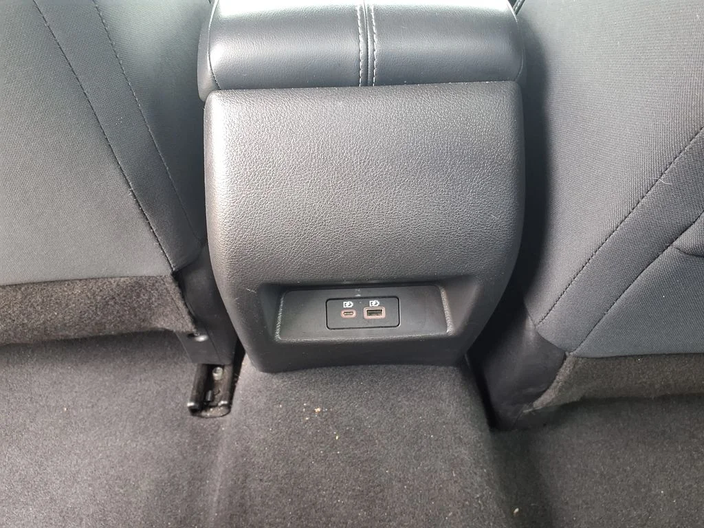 Used 2025 White Nissan 2.5 SV image 19