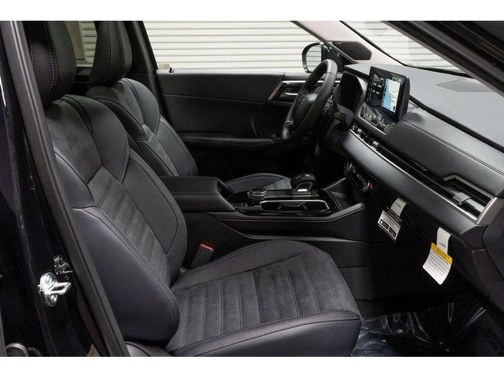 2026 Mitsubishi Outlander SE - Photo 19