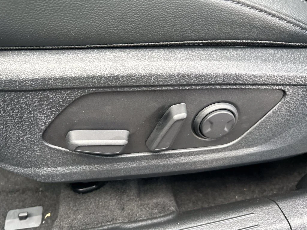 New 2026 Blue Kia EX image 30