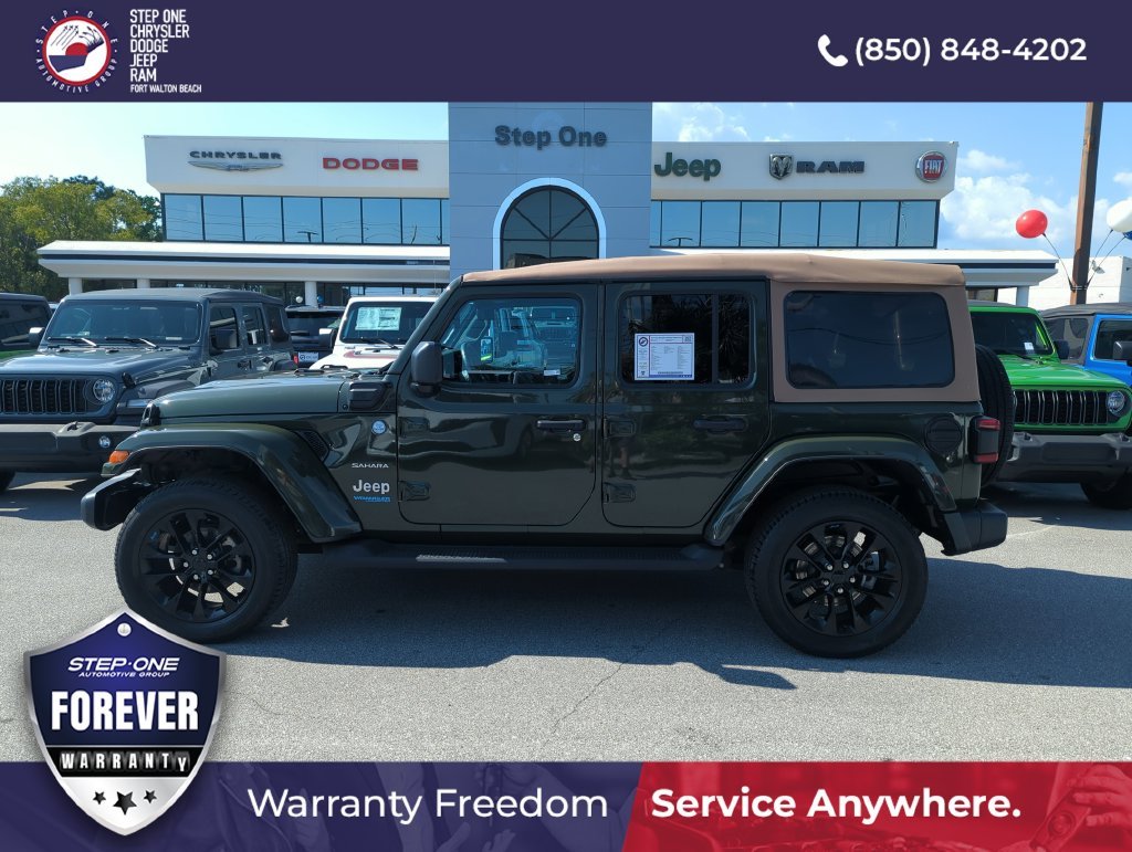 Used 2022 Green Jeep Unlimited Sahara 4xe image 3